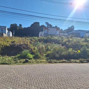 Terreno, no bairro Nossa Senhora das Graças em Caxias do Sul para Comprar