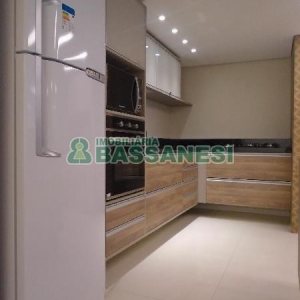 Apto Mobiliado com 88m², 2 dormitórios, 2 vagas, no bairro Villagio Iguatemi em Caxias do Sul para Alugar