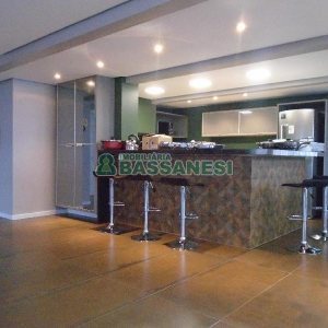 Apto Mobiliado com 88m², 2 dormitórios, 2 vagas, no bairro Villagio Iguatemi em Caxias do Sul para Alugar