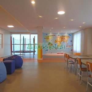 Apto Mobiliado com 88m², 2 dormitórios, 2 vagas, no bairro Villagio Iguatemi em Caxias do Sul para Alugar