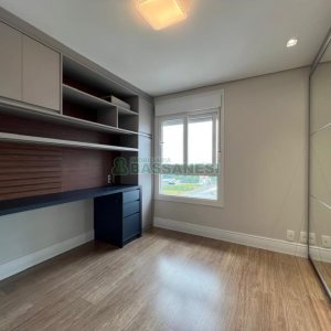 Apto Mobiliado com 88m², 2 dormitórios, 1 vaga, no bairro Villagio Iguatemi em Caxias do Sul para Alugar