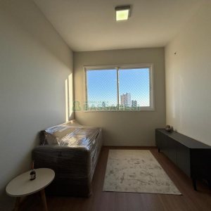 Apartamento com 40m², 1 dormitório, 1 vaga, no bairro Petrópolis em Caxias do Sul para Alugar