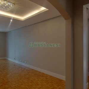 Apartamento com 156m², 3 dormitórios, 1 vaga, no bairro Panazzolo em Caxias do Sul para Alugar