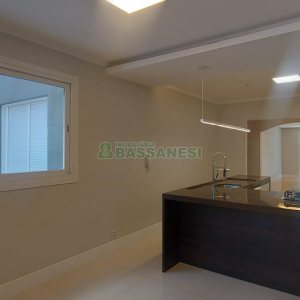 Apartamento com 156m², 3 dormitórios, 1 vaga, no bairro Panazzolo em Caxias do Sul para Alugar