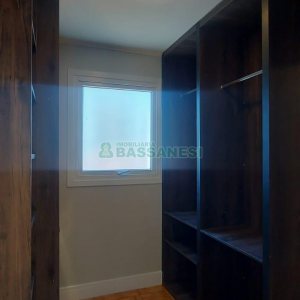 Apartamento com 156m², 3 dormitórios, 1 vaga, no bairro Panazzolo em Caxias do Sul para Alugar