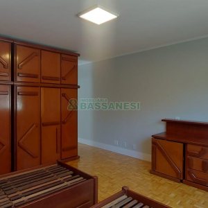Apartamento com 156m², 3 dormitórios, 1 vaga, no bairro Panazzolo em Caxias do Sul para Alugar