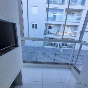 Apartamento com 67m², 2 dormitórios, 1 vaga, no bairro Vinhedos em Caxias do Sul para Alugar