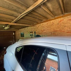 Casa com 193m², 3 dormitórios, 2 vagas, no bairro São Leopoldo em Caxias do Sul para Comprar