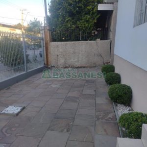 Casa com 190m², 3 dormitórios, 1 vaga, no bairro Santa Catarina em Caxias do Sul para Comprar