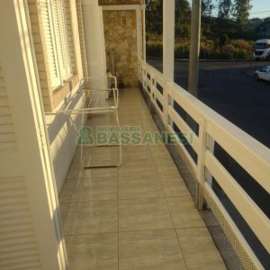 Casa com 190m², 3 dormitórios, 1 vaga, no bairro Santa Catarina em Caxias do Sul para Comprar