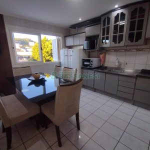 Casa com 190m², 3 dormitórios, 1 vaga, no bairro Santa Catarina em Caxias do Sul para Comprar