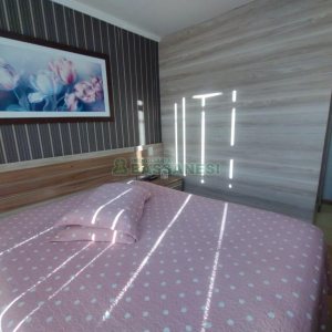 Casa com 190m², 3 dormitórios, 1 vaga, no bairro Santa Catarina em Caxias do Sul para Comprar