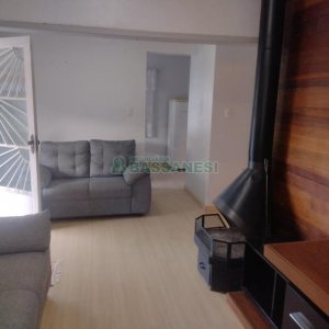 Casa com 190m², 3 dormitórios, 1 vaga, no bairro Santa Catarina em Caxias do Sul para Comprar