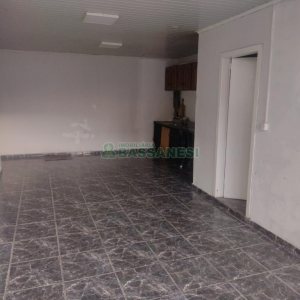 Casa com 190m², 3 dormitórios, 1 vaga, no bairro Santa Catarina em Caxias do Sul para Comprar
