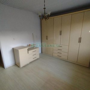 Casa com 190m², 3 dormitórios, 1 vaga, no bairro Santa Catarina em Caxias do Sul para Comprar