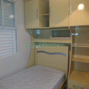 Casa com 190m², 3 dormitórios, 1 vaga, no bairro Santa Catarina em Caxias do Sul para Comprar