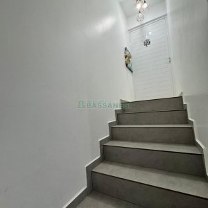 Sobrado com 75m², 2 dormitórios, 1 vaga, no bairro Nossa Senhora do Rosário em Caxias do Sul para Comprar