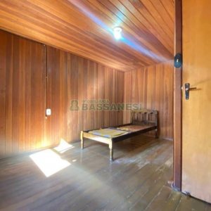 Casa com 91m², 3 dormitórios, 1 vaga, no bairro Planalto em Caxias do Sul para Comprar