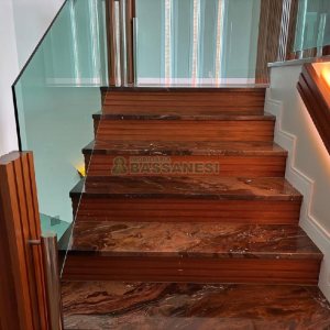 Casa com 400m², 4 dormitórios, 3 vagas, no bairro São Ciro em Caxias do Sul para Alugar