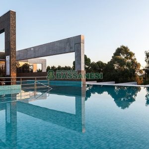 Casa com 400m², 4 dormitórios, 3 vagas, no bairro São Ciro em Caxias do Sul para Alugar