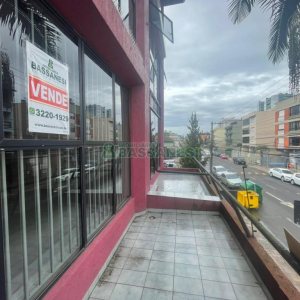 Sala com 42m², no bairro Rio Branco em Caxias do Sul para Comprar