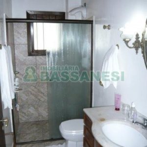 Casa com 230m², 4 dormitórios, 3 vagas, no bairro Bela Vista em Caxias do Sul para Alugar