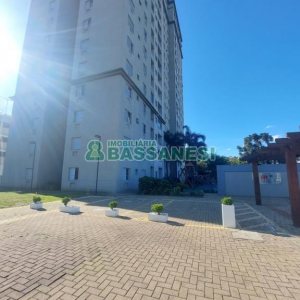 Apartamento com 53m², 2 dormitórios, 1 vaga, no bairro Lourdes em Caxias do Sul para Alugar