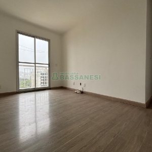 Apartamento com 53m², 2 dormitórios, 1 vaga, no bairro Lourdes em Caxias do Sul para Alugar