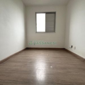 Apartamento com 53m², 2 dormitórios, 1 vaga, no bairro Lourdes em Caxias do Sul para Alugar