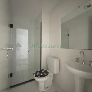 Apartamento com 53m², 2 dormitórios, 1 vaga, no bairro Lourdes em Caxias do Sul para Alugar