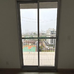 Apartamento com 53m², 2 dormitórios, 1 vaga, no bairro Lourdes em Caxias do Sul para Alugar