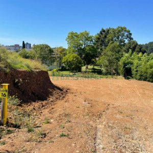 Terreno, no bairro Interlagos em Caxias do Sul para Comprar