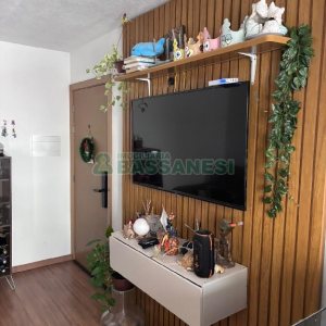 Apto Mobiliado com 58m², 2 dormitórios, 1 vaga, no bairro Desvio Rizzo em Caxias do Sul para Alugar