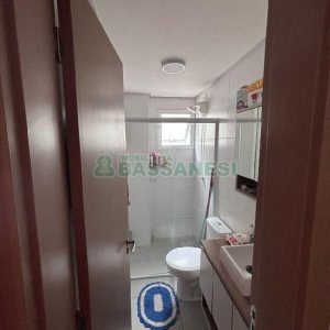 Apto Mobiliado com 58m², 2 dormitórios, 1 vaga, no bairro Desvio Rizzo em Caxias do Sul para Alugar