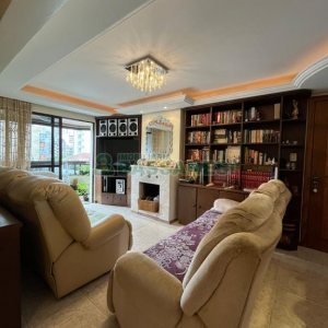 Apartamento com 81m², 2 dormitórios, 2 vagas, no bairro Panazzolo em Caxias do Sul para Comprar