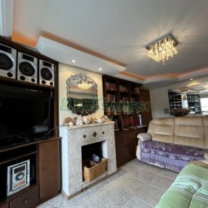 Apartamento com 81m², 2 dormitórios, 2 vagas, no bairro Panazzolo em Caxias do Sul para Comprar