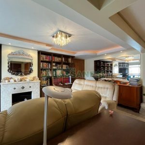 Apartamento com 81m², 2 dormitórios, 2 vagas, no bairro Panazzolo em Caxias do Sul para Comprar