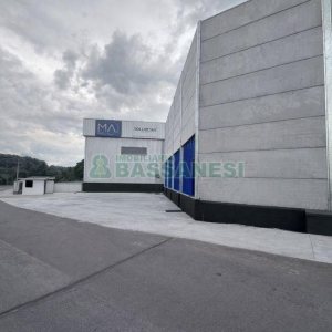 Pavilhão com 1600m², no bairro Jardim das Hortências em Caxias do Sul para Alugar