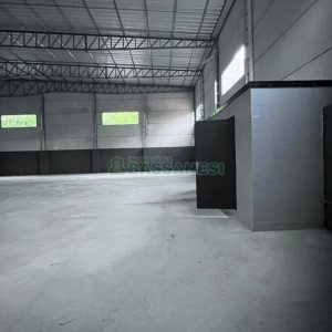 Pavilhão com 1600m², no bairro Jardim das Hortências em Caxias do Sul para Alugar