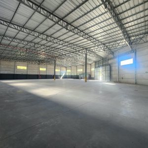 Pavilhão com 1600m², no bairro São Giacomo em Caxias do Sul para Alugar