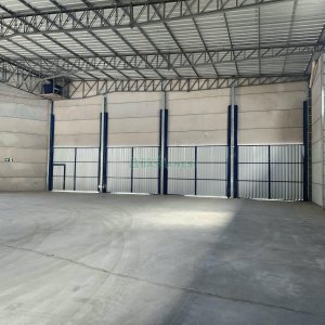 Pavilhão com 1600m², no bairro São Giacomo em Caxias do Sul para Alugar