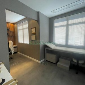 Sala com 109m², 1 vaga, no bairro São Pelegrino em Caxias do Sul para Comprar