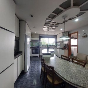 Apto Mobiliado com 177m², 3 dormitórios, 2 vagas, no bairro Rio Branco em Caxias do Sul para Alugar