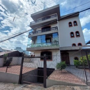 Apto Mobiliado com 177m², 3 dormitórios, 2 vagas, no bairro Rio Branco em Caxias do Sul para Alugar