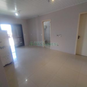 Apartamento com 59m², 2 dormitórios, 1 vaga, no bairro Desvio Rizzo em Caxias do Sul para Comprar