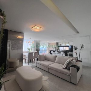 Apto Mobiliado com 111m², 3 dormitórios, 2 vagas, no bairro Cristo Redentor em Caxias do Sul para Alugar