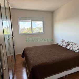 Apartamento com 70m², 2 dormitórios, 1 vaga, no bairro Santa Catarina em Caxias do Sul para Comprar