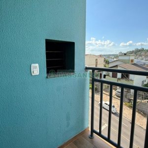 Apartamento com 70m², 2 dormitórios, 1 vaga, no bairro Santa Catarina em Caxias do Sul para Comprar