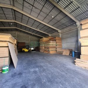 Pavilhão com 576m², no bairro São Luiz em Caxias do Sul para Alugar