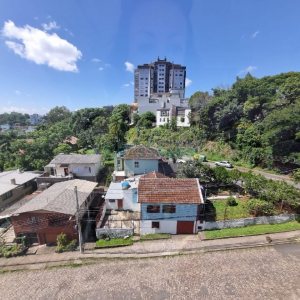 Apto Mobiliado com 84m², 2 dormitórios, 2 vagas, no bairro Panazzolo em Caxias do Sul para Alugar